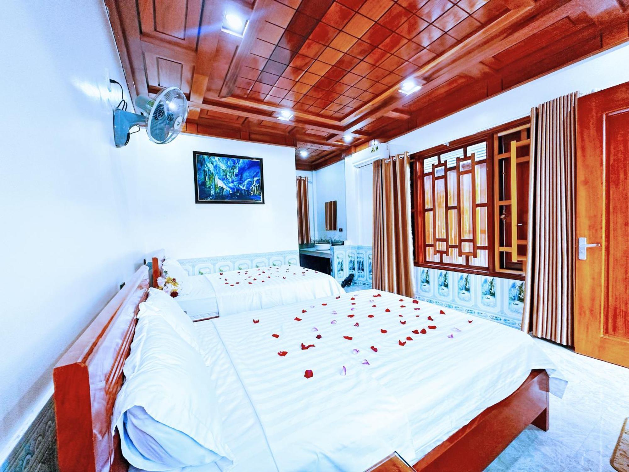 The Hill Villas Фонг Нха Екстериор снимка