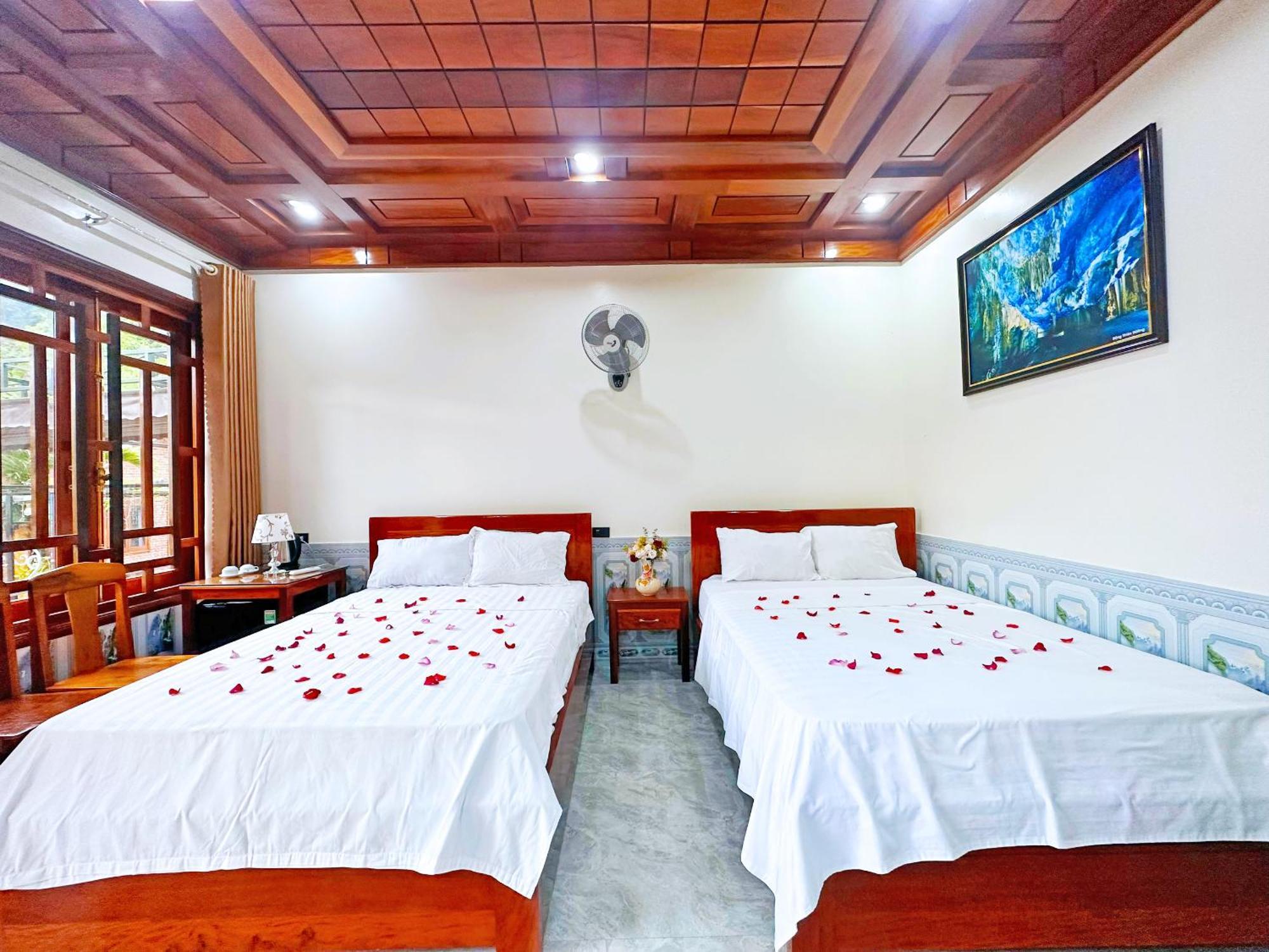 The Hill Villas Фонг Нха Екстериор снимка