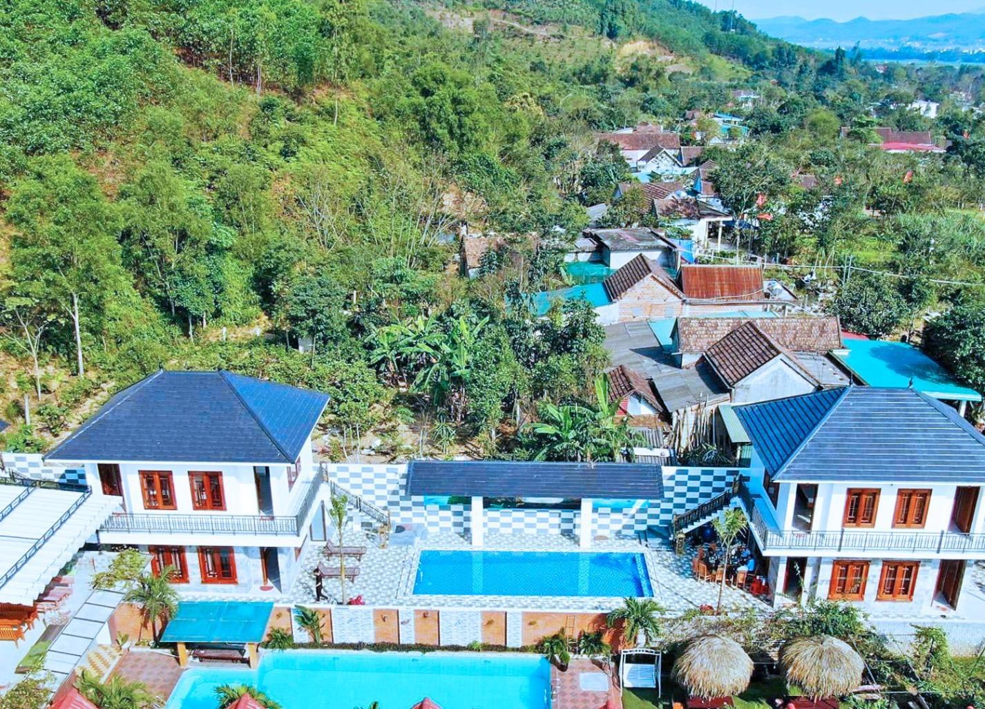 The Hill Villas Фонг Нха Екстериор снимка