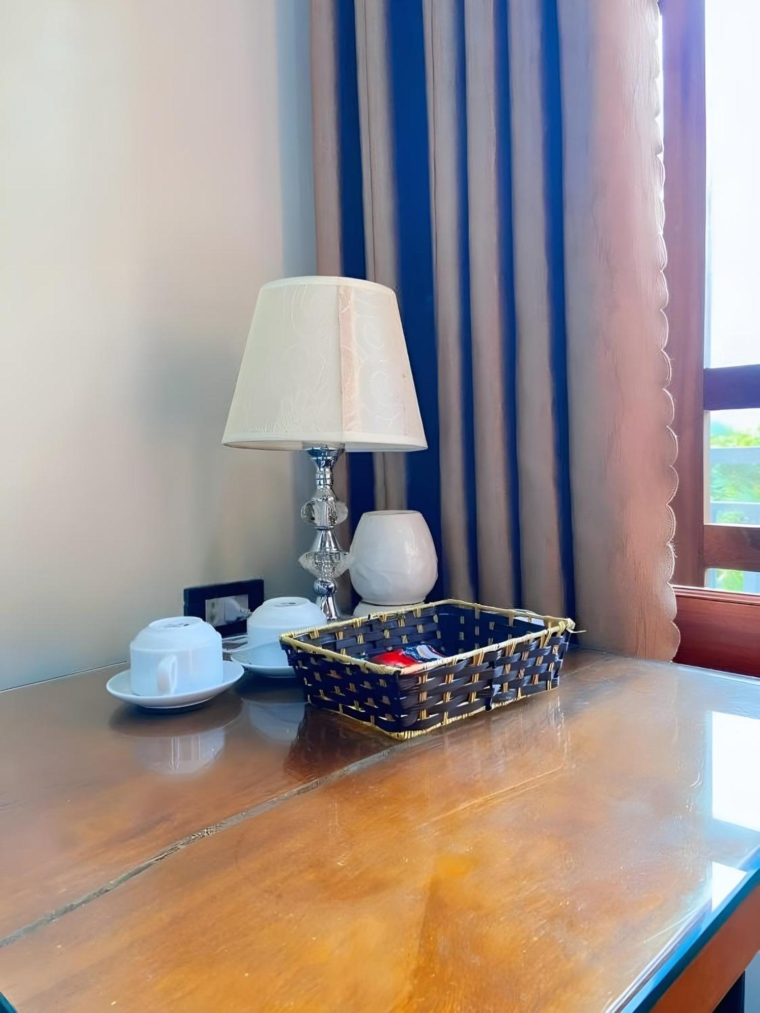 The Hill Villas Фонг Нха Екстериор снимка